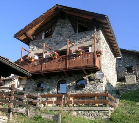 Villaggio tipico montagna affitto baita nus valle d'aosta chalet ... Chalet in montagna