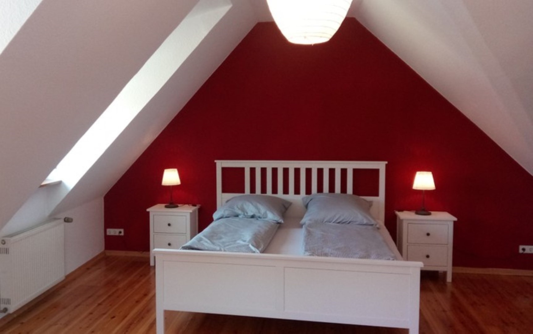 "Rotes" Schlafzimmer