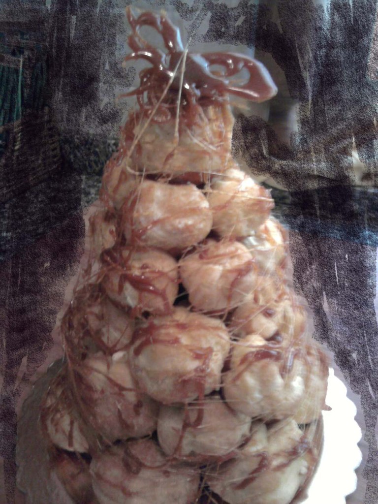 Croquembouche