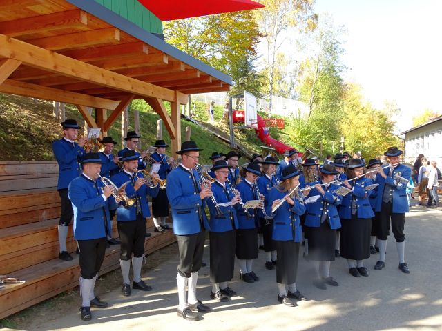 Die Musikkapelle Rappottenstein spielt auf