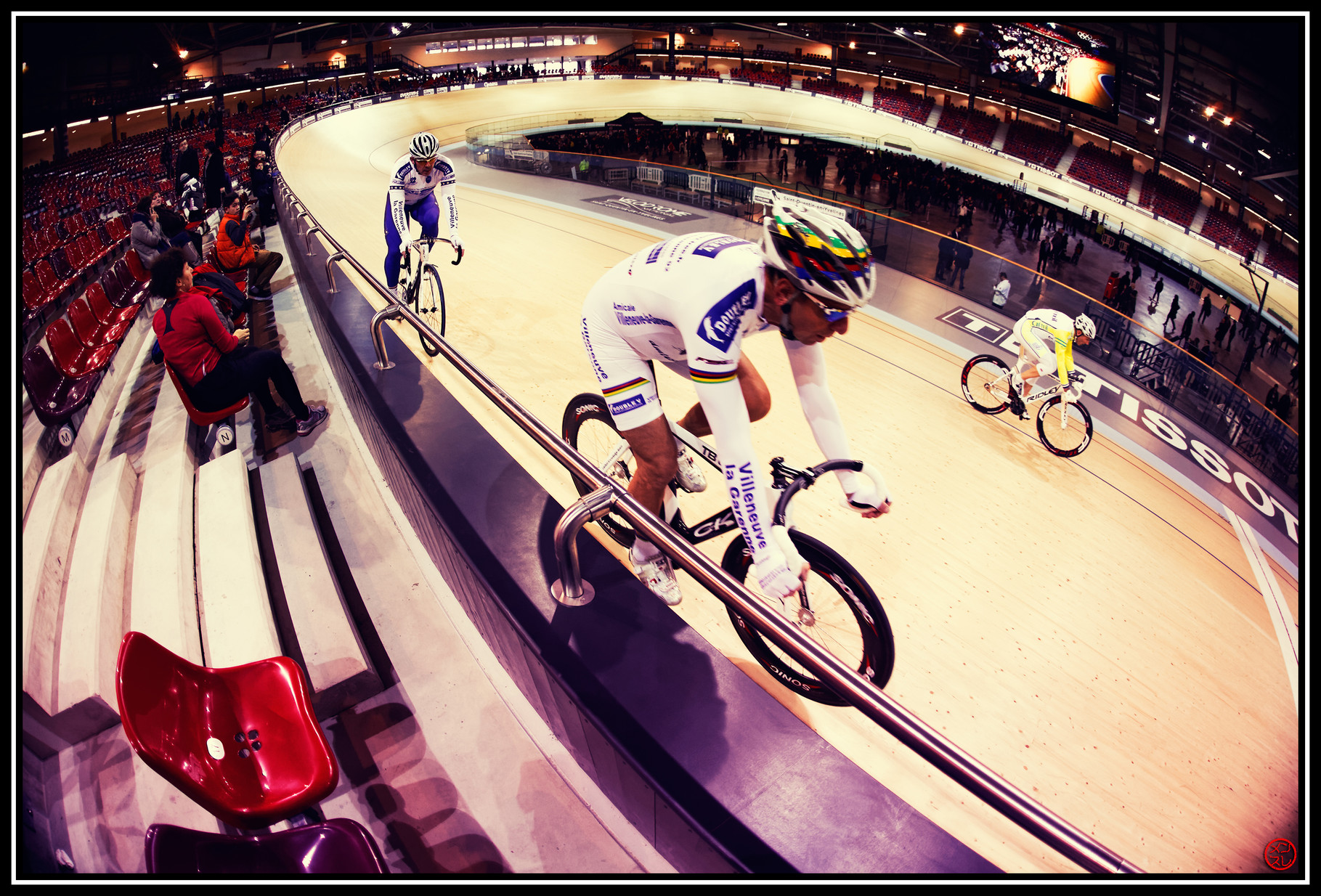 Cyclisme de vitesse. Vélodrome National de Saint-Quentin-en-Yvelines, France. Février 2014.