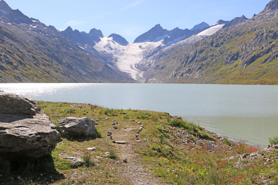 Mit den "Drüradbrüedere" am Oberaarsee unterwegs.