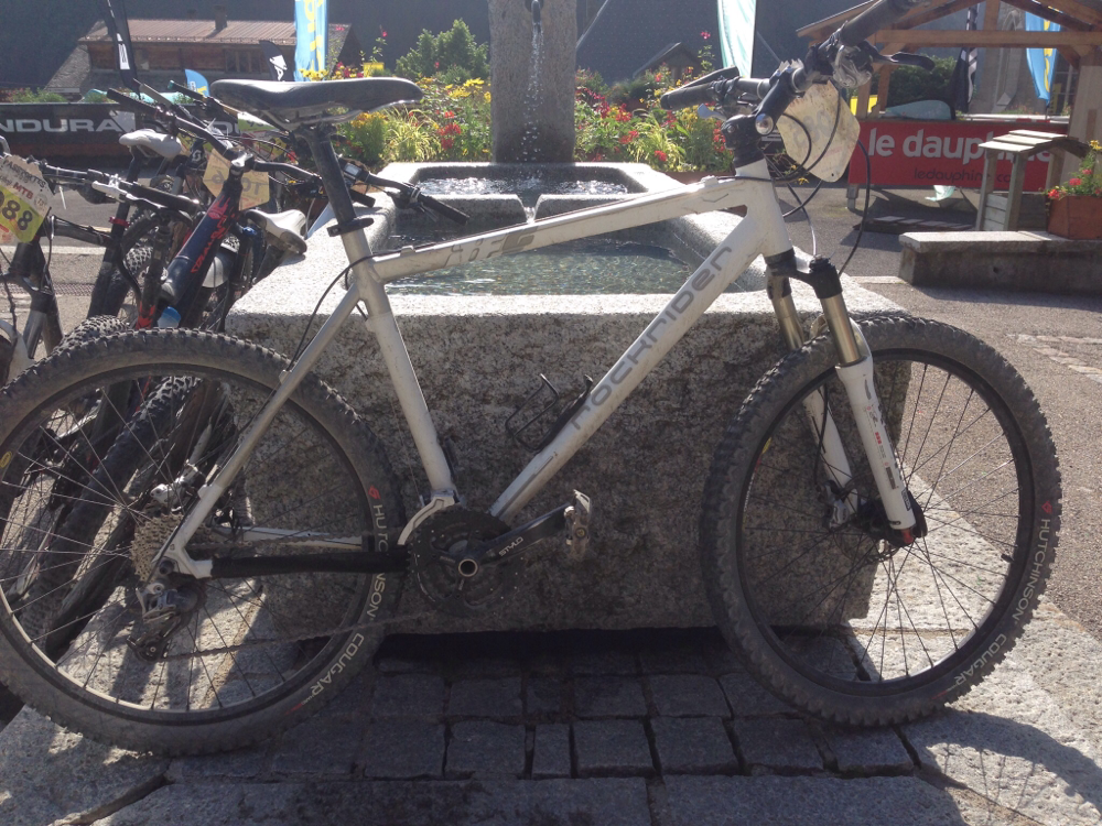 Le Rockrider de Thomas. Élu vélo de l'année au Bikes test des Pass'Portes 2016. 