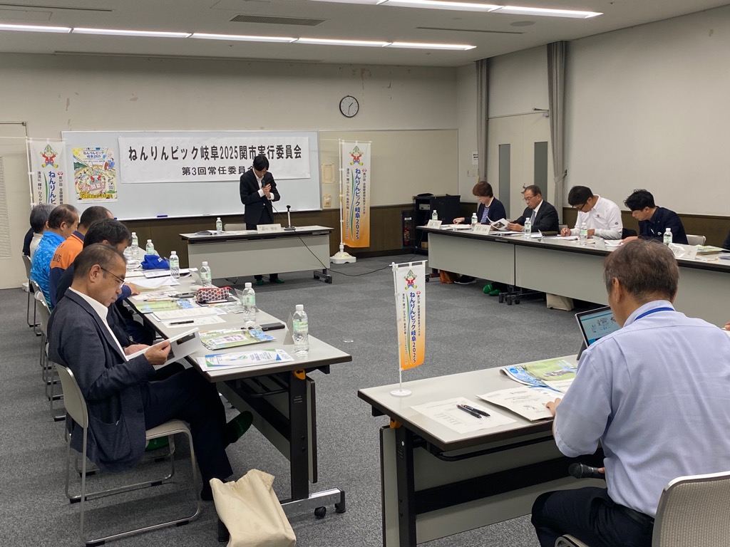 第３回常任委員会を開催しました。