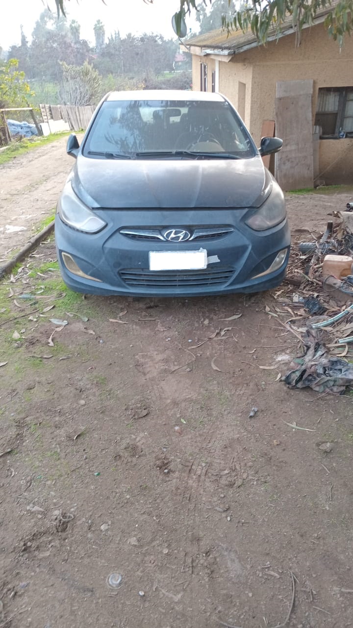HYUNDAI ACCENT RB 2012