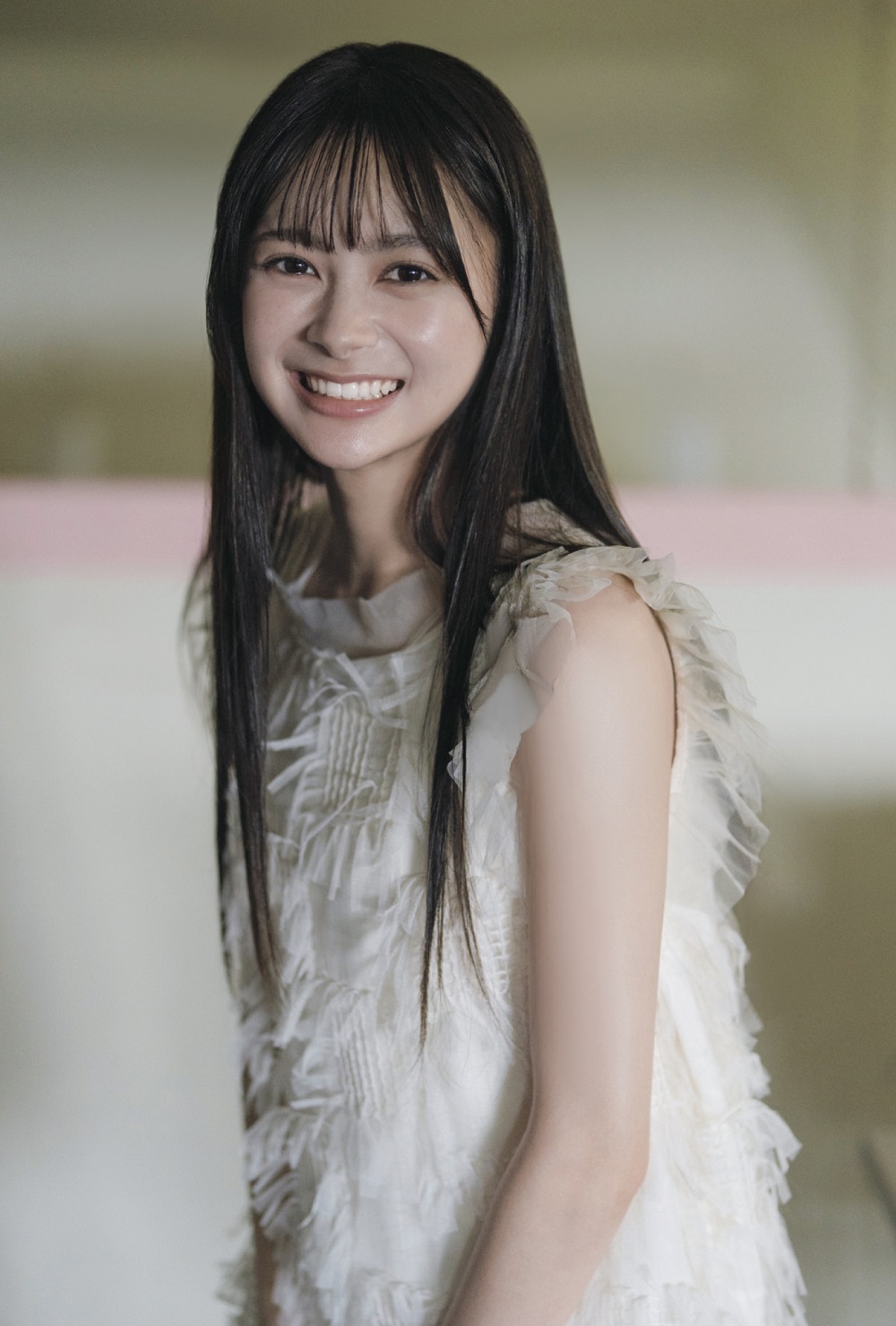 伊藤百花　AKB48 TOUR2025 PARTYが始まるよ　ホログラム生写真 伊藤百花 AKB48 TOUR2025 PARTY 生写真 コンプ 2弾 - メルカリ