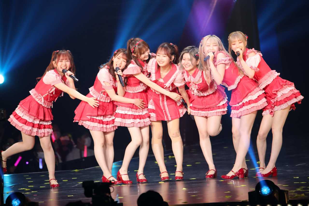 AKB48 単独/東西対向/卒コン 生写真 AKB48春コン2023・ドラフト3期生で元気いっぱい「大騒ぎ天国
