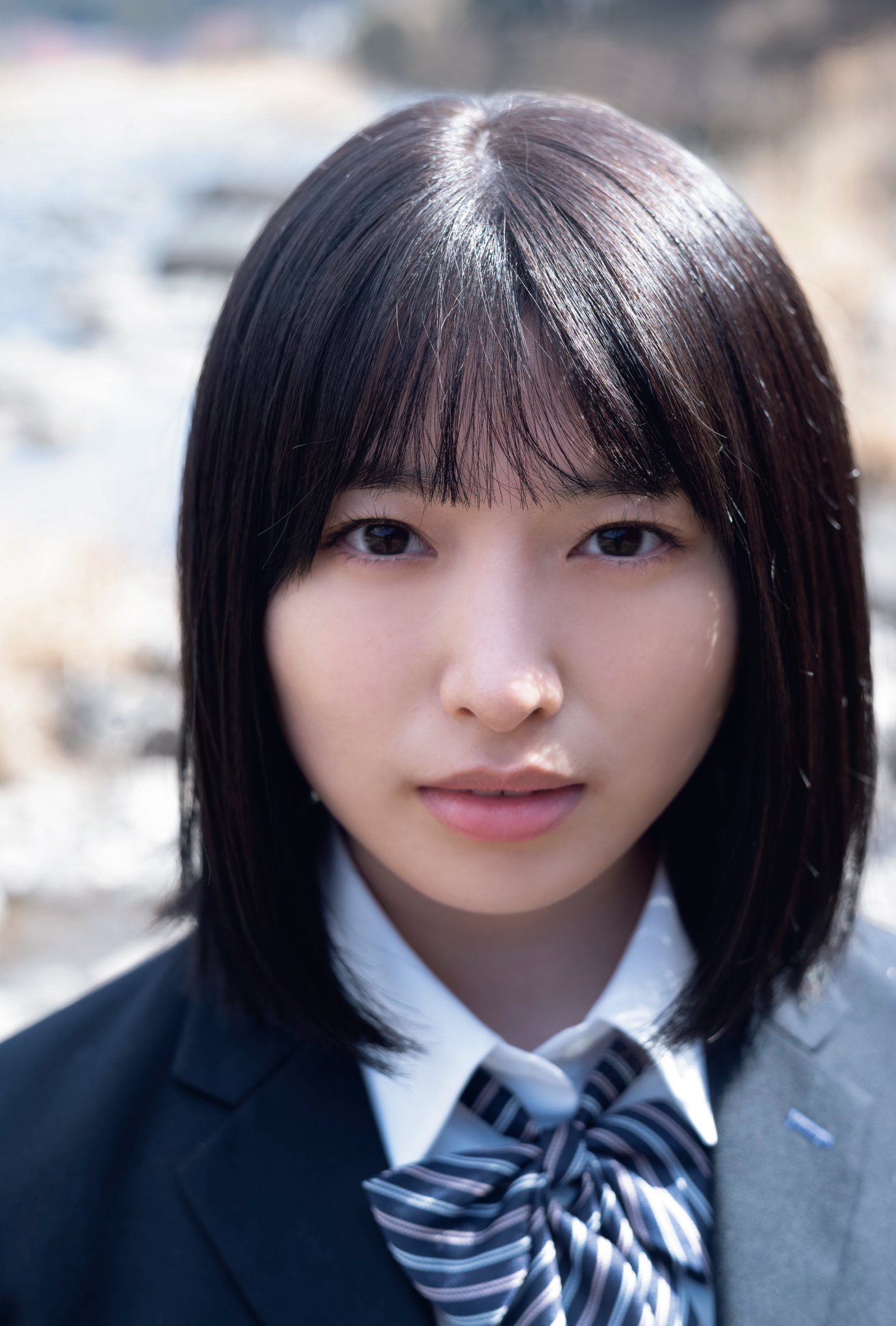 AKB48久保怜音「B.L.T.graduation2022高校卒業」登場 - Music