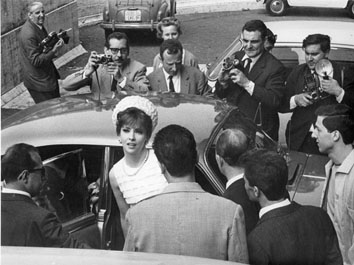 Roma, Giugno 1965 - Gina Lollobrigida in tribunale film "Le bambole"