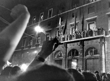 Roma, Giugno 1976 - Avanzata elettorale del Pci, Enrico Berlingur, festa a Botteghe Oscure