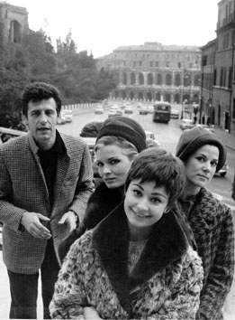 Roma, Febbraio 1965 - Giulio Bosetti, Scilla Gabel, Raffaella Carrà,  Relda Ridoni