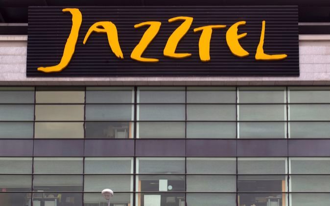"Jazztel" condenada a indemnizar con 6.000 € a nuestro cliente por incluirlo indebidamente en el ASNEF