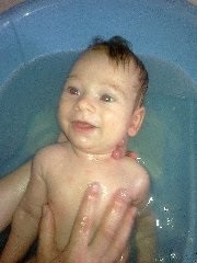 Lennox geb. 3.6.2013 - 3650 gr.,was ist Lennox groß geworden, er ist erst 2 Monate und 8 Tage...