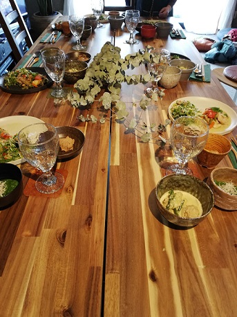 大家族の食卓