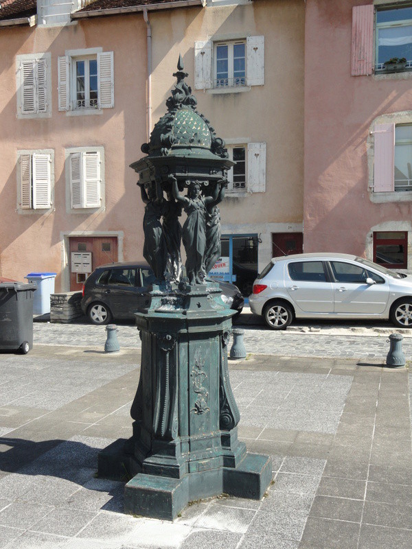 Sa fontaine Wallace