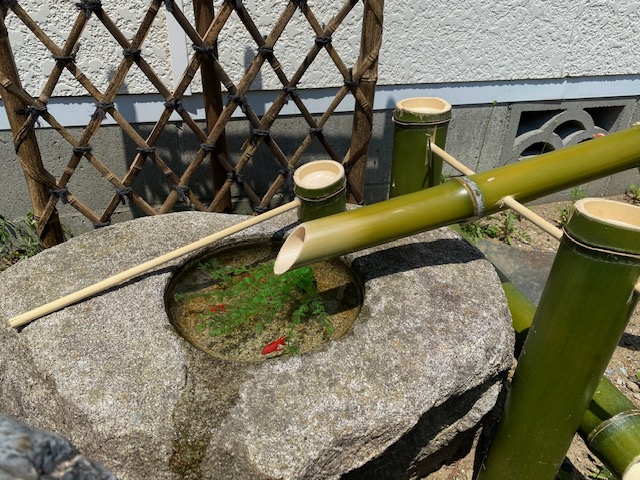 つくばいと鹿威 ししおどし 千葉県木更津市の電気工事屋さん デンキのカネオカ つくばいと鹿威 ししおどし 千葉県木更津市の電気工事屋さん デンキのカネオカ