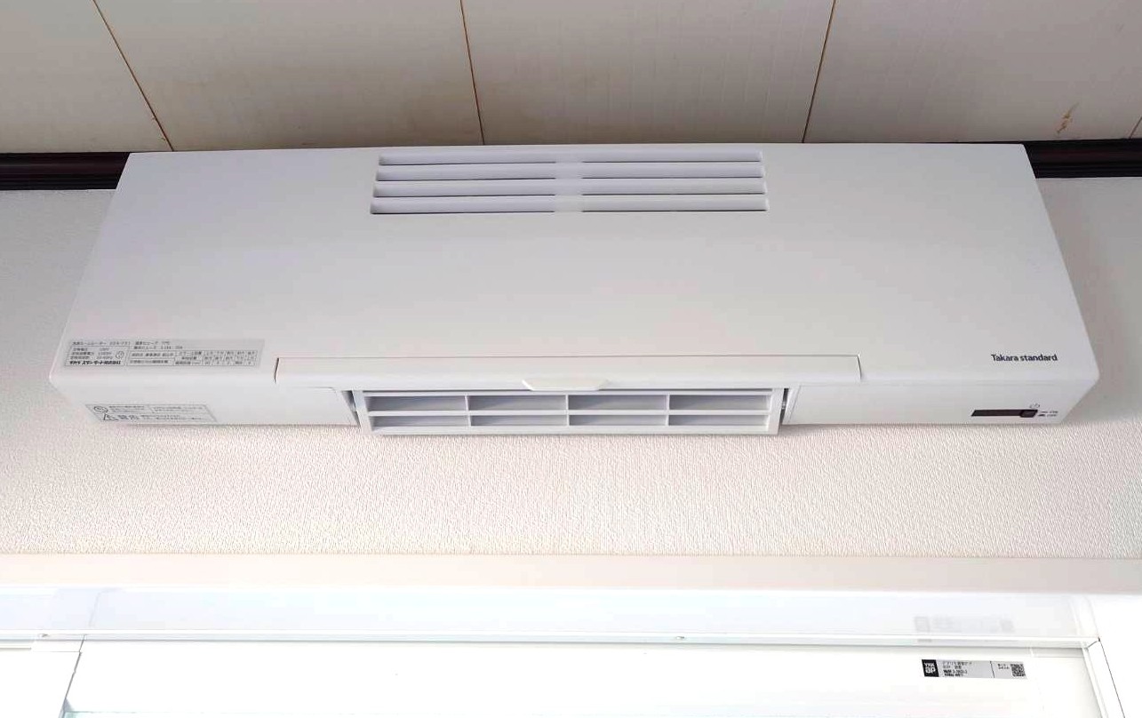 暖房機を脱衣所に設置
