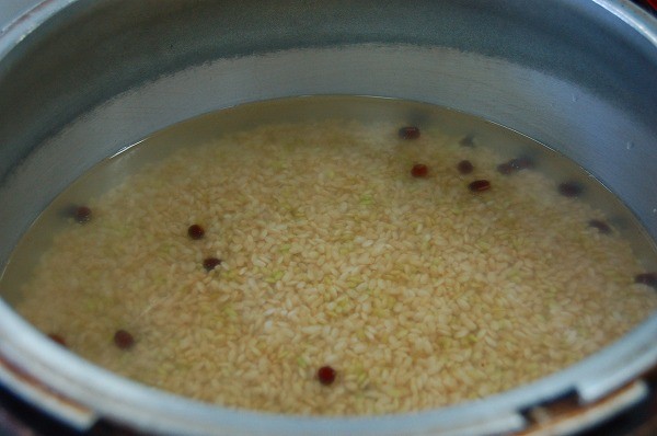 この日に間に合いました！木村式自然栽培米「朝日」の新米　玄米×小豆で炊きました