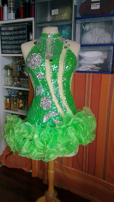dress dancer cabaret