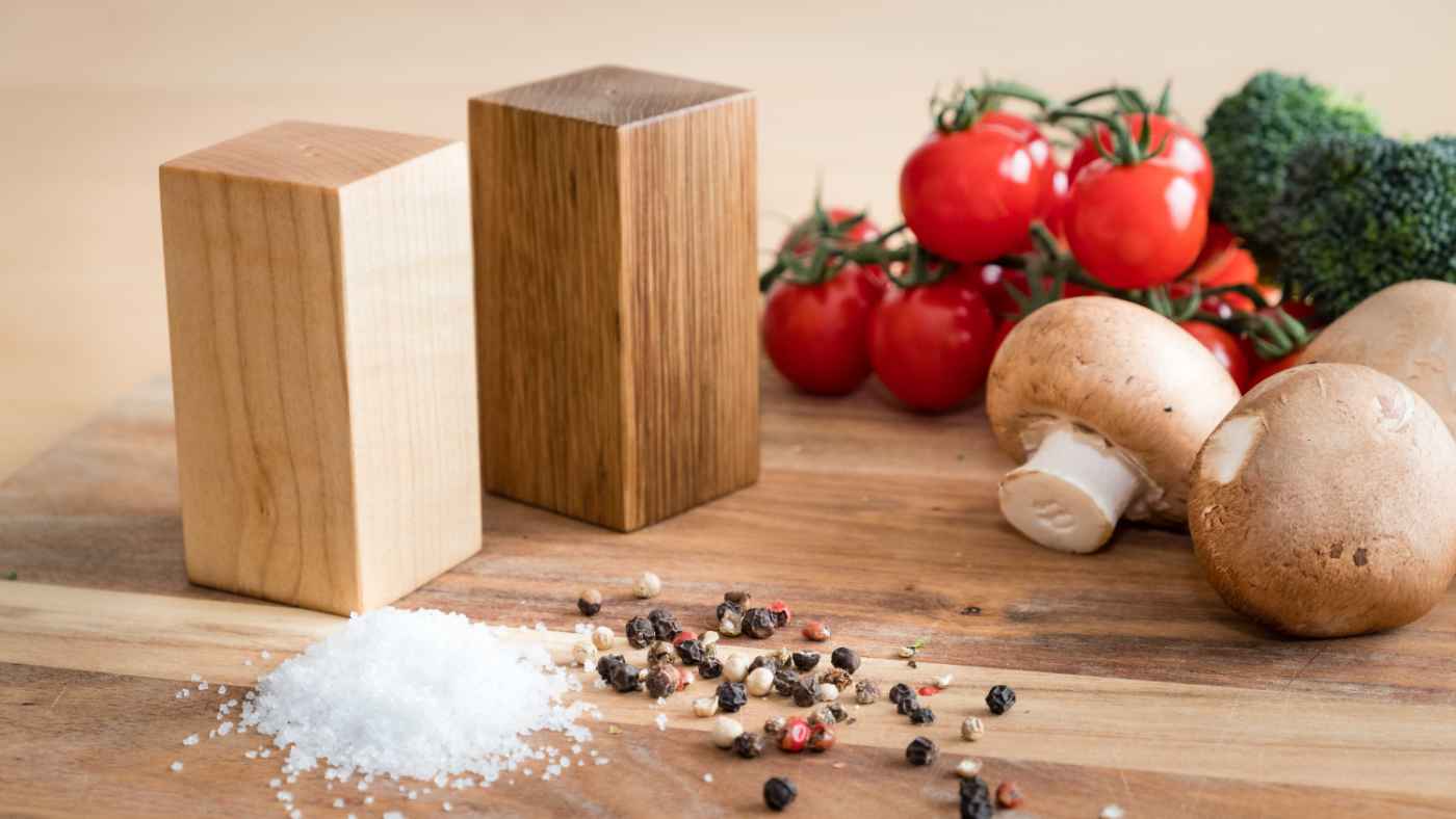 Salz- & Pfefferstreuer aus Holz (Ahorn/Eiche)