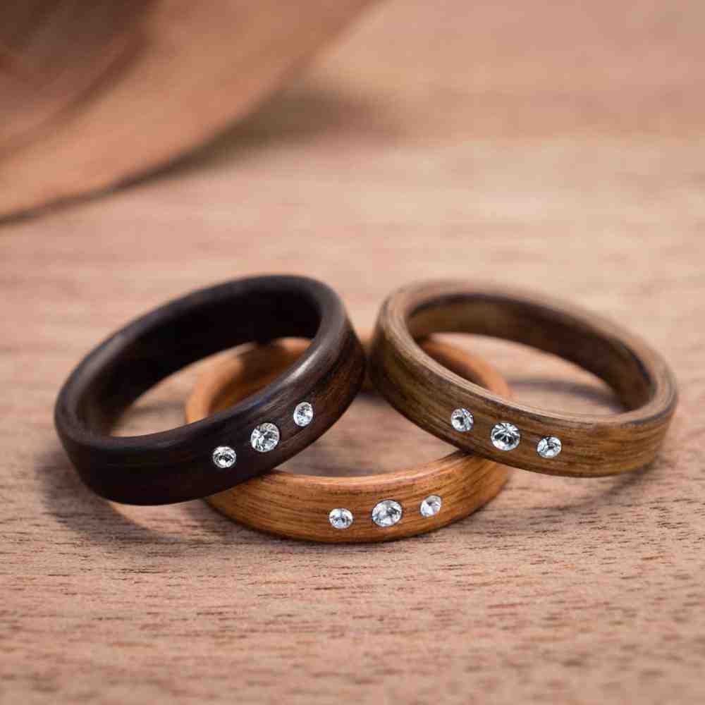 3 Kristalle ab 4mm Ringbreite