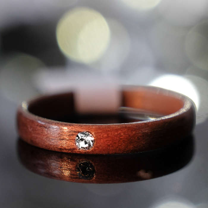 Holzringe - Mahagoni mit Swarovski Kristall