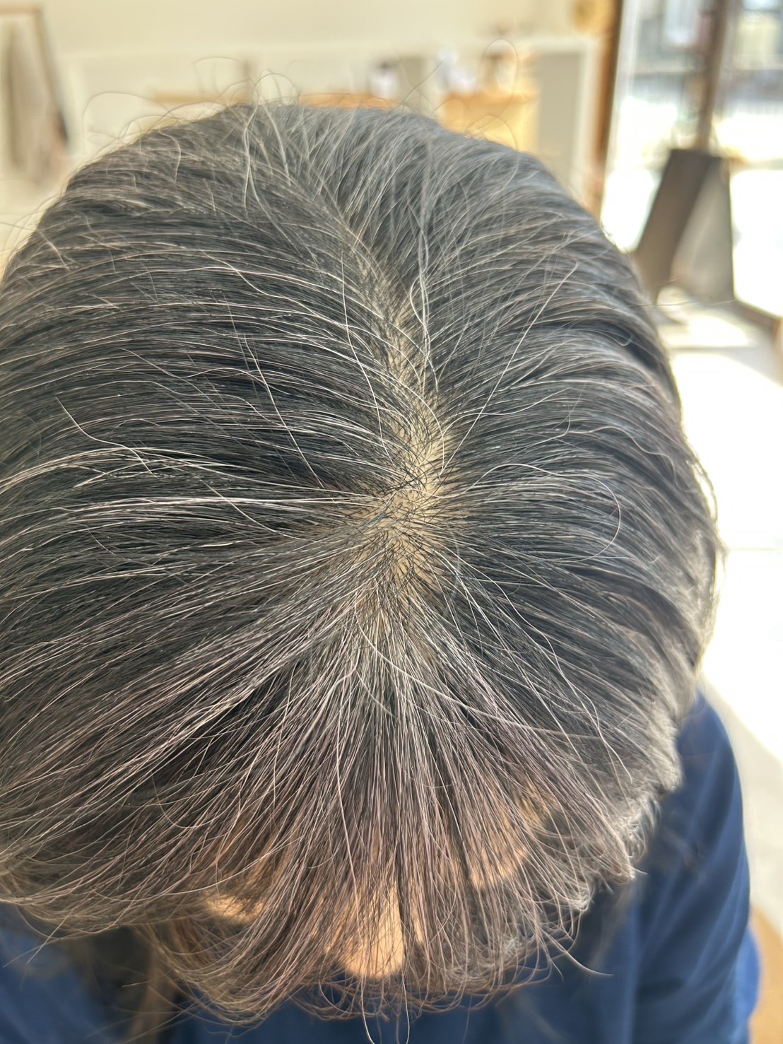 before：赤紫に変色しやすいので根元にはターメリックも配合してます。毛先はヘナの配合を多くしてます。
