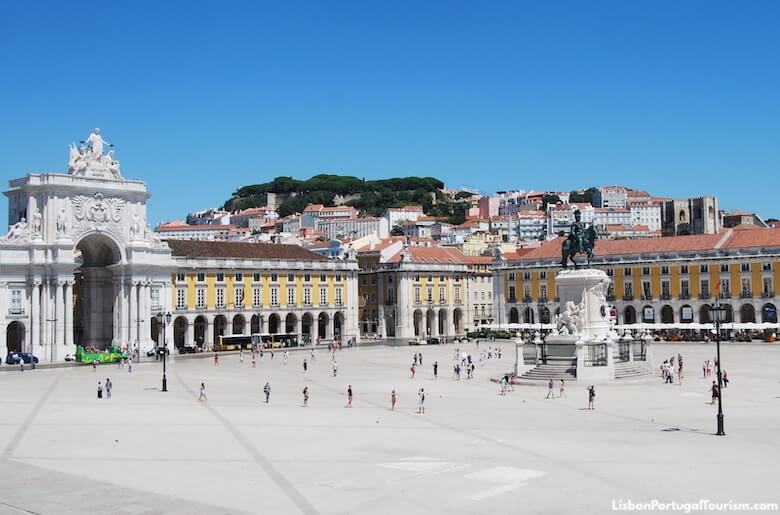 backpacking-lissabon-praca-do-commercio