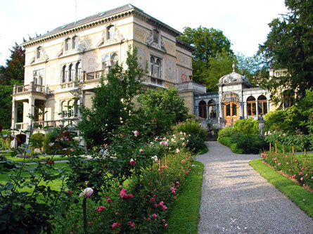 Villa Patumbah mit Gartenanlage, Zürich heute: Sanierung der Gartenanlage erfolgte auf Basis der Grundlagen aus dem Nachlass Evariste Mertens, Zürich (1846 - 1907).  -                      © Copyright SLA