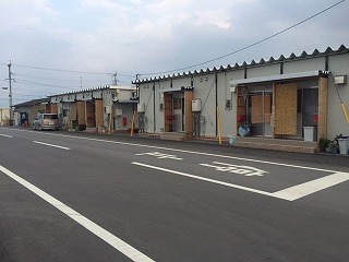 益城町で見かけた仮設住宅です。