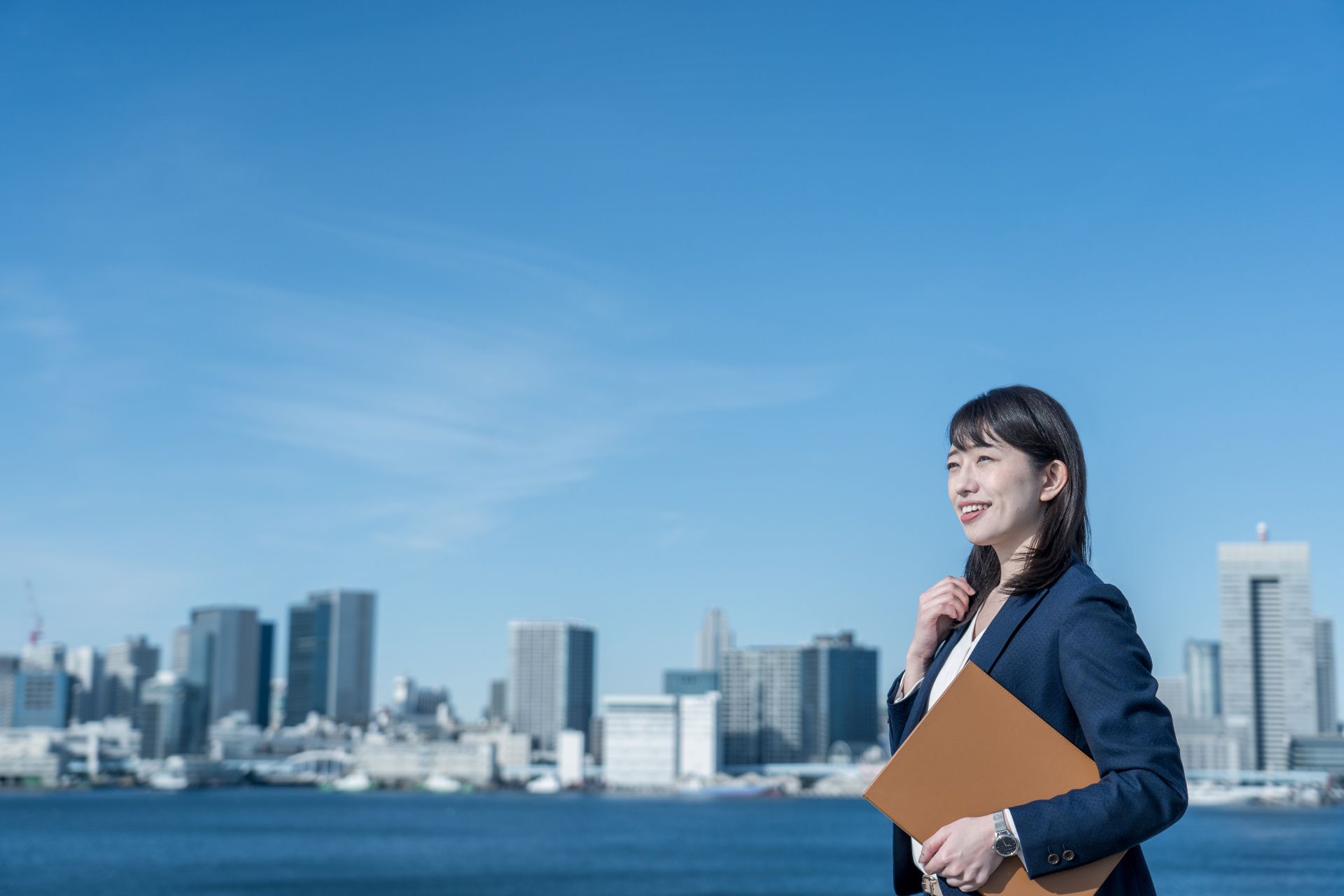 三菱ＵＦＪ銀行様の「Money Canvas」で「東証のテーマ銘柄」の記事を執筆しました