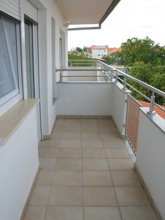 Balkon Schlafzimmerseite / Balcony Bedroom