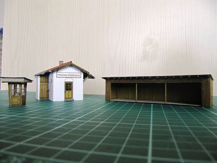 Dreiteiliger Bahnhof