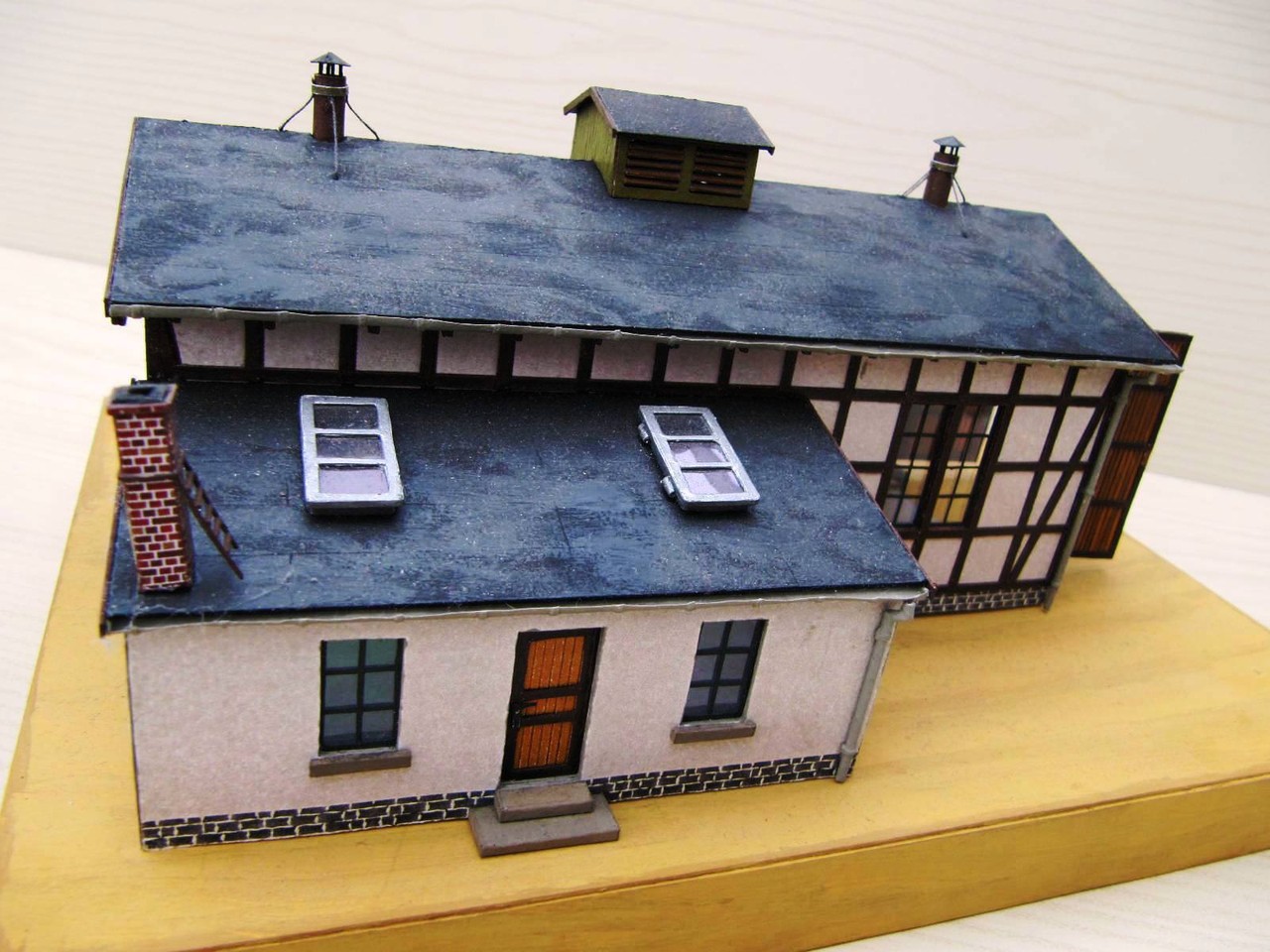 (c) W. Fehse - Dachfenster 1:87 (H0)