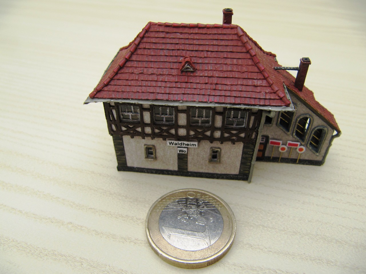 (c) W. Fehse - Stellwerk Waldheim Wo, Putz hell, 1:220 (Z)