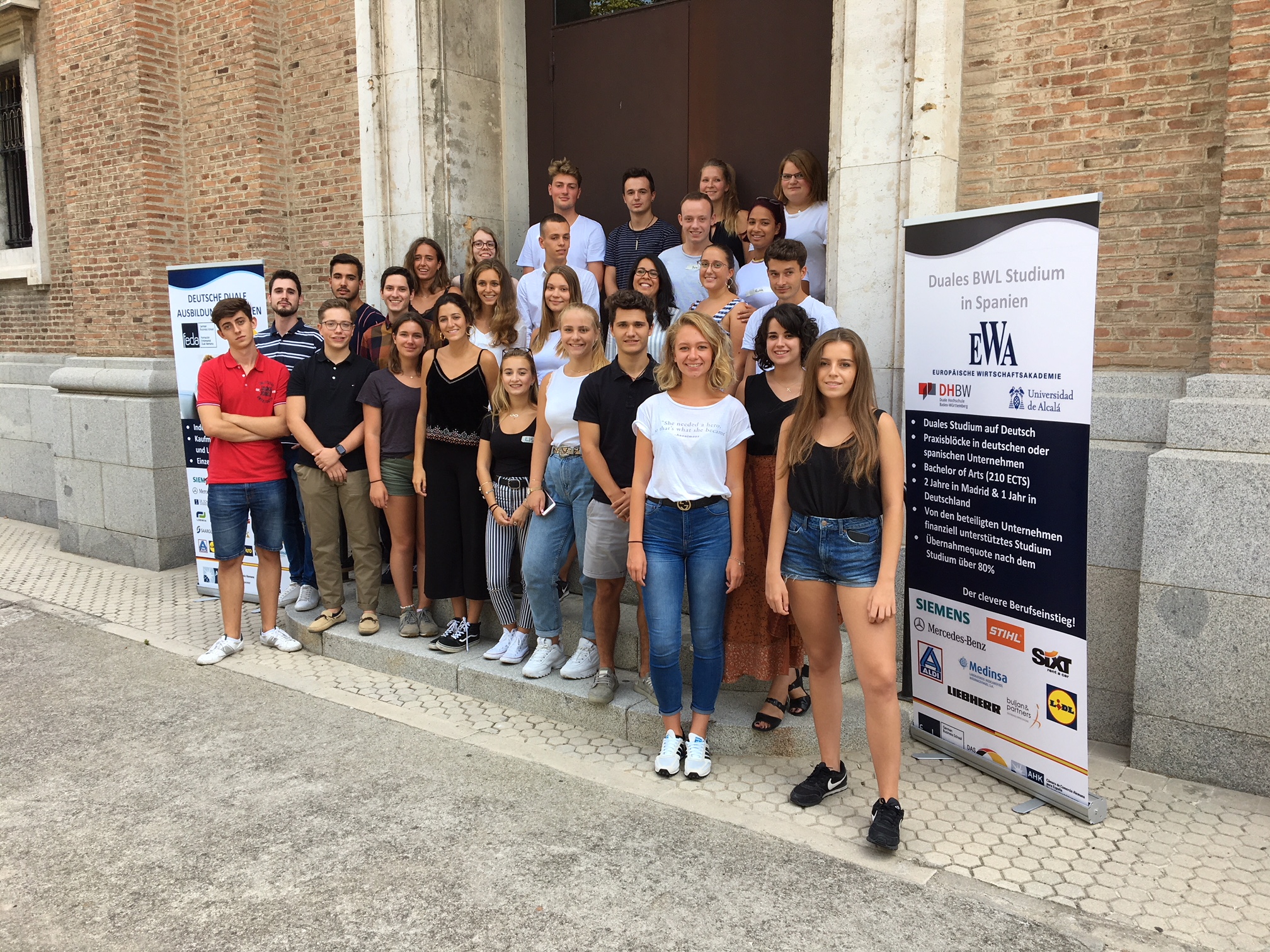 Der 36 Feda Ausbildungsjahrgang Hat In Madrid Sevilla Und Teneriffa Begonnen Feda Madrid Duale Ausbildung Spanien