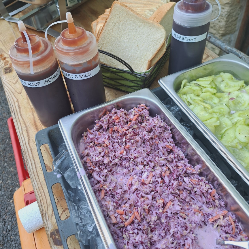 Coleslaw, Gurkensalat inkl. Soßen
