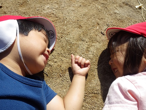 何のお話してるのかな～？（３歳児）