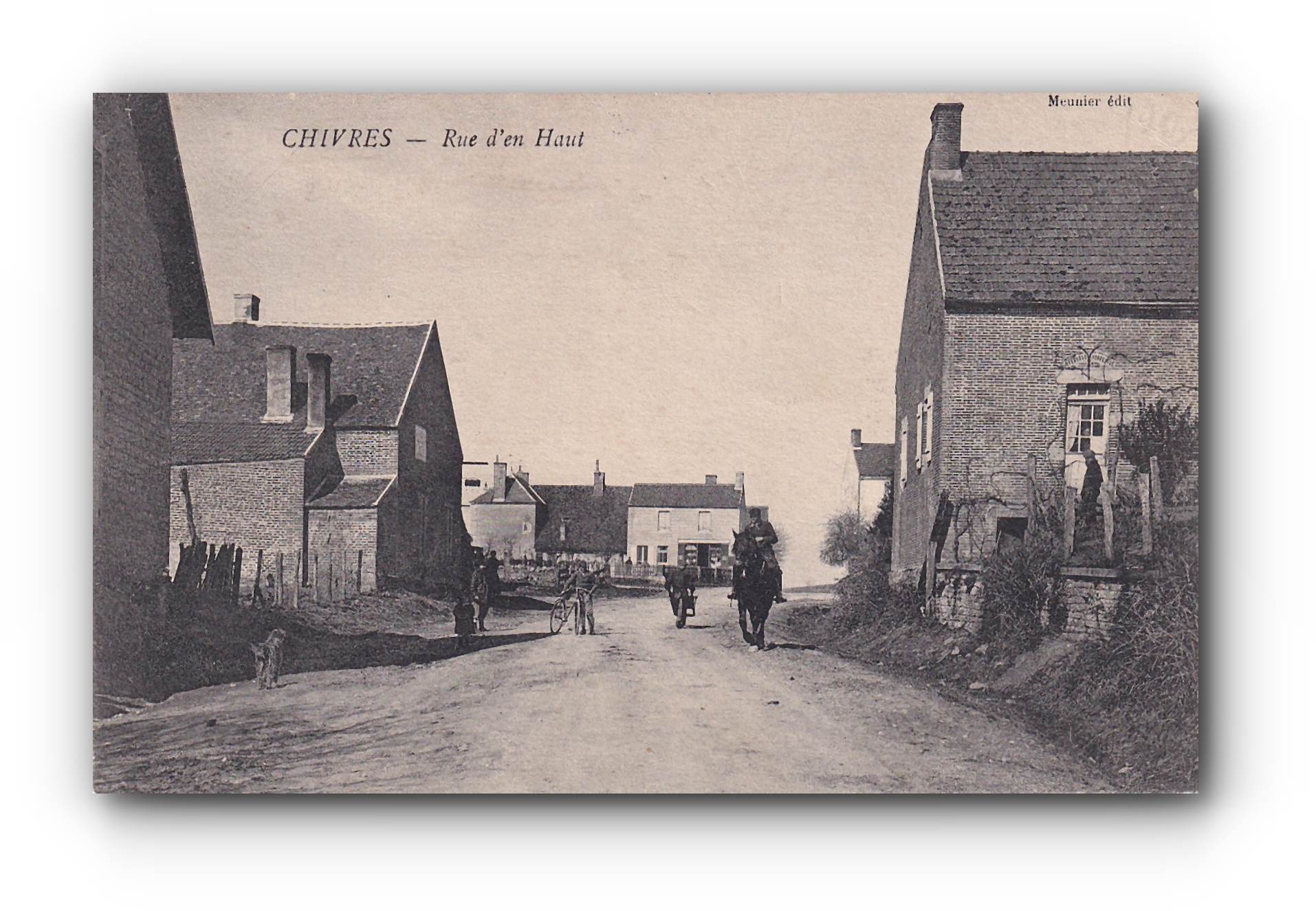 - CHIVRES - Rue d'en Haut - 03.06.1909 -