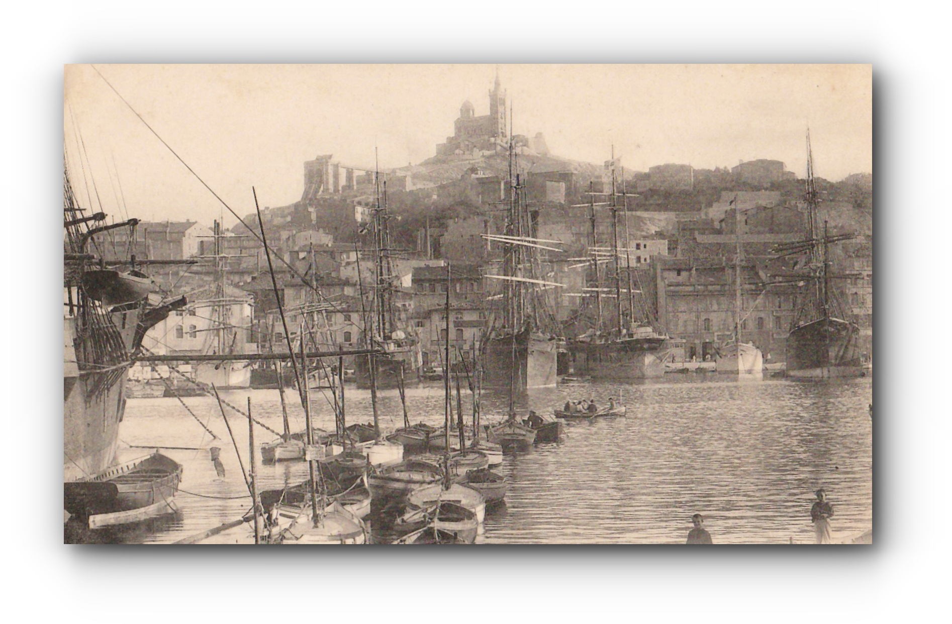 - Un coin du vieux Port - 