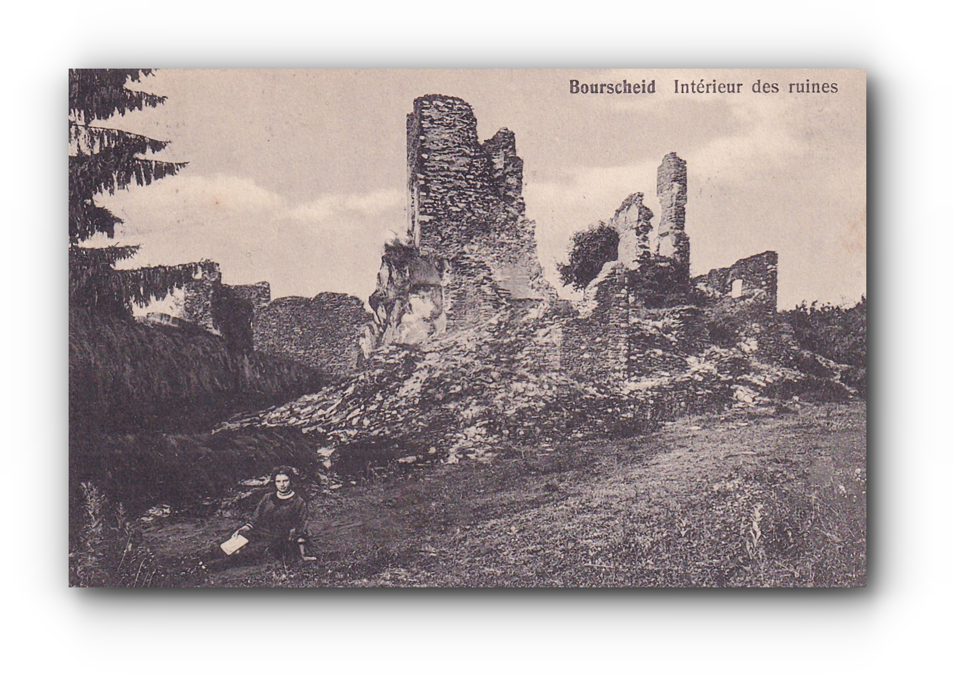 BOURSCHEID  -Intérieur des ruines - 25.05.1914