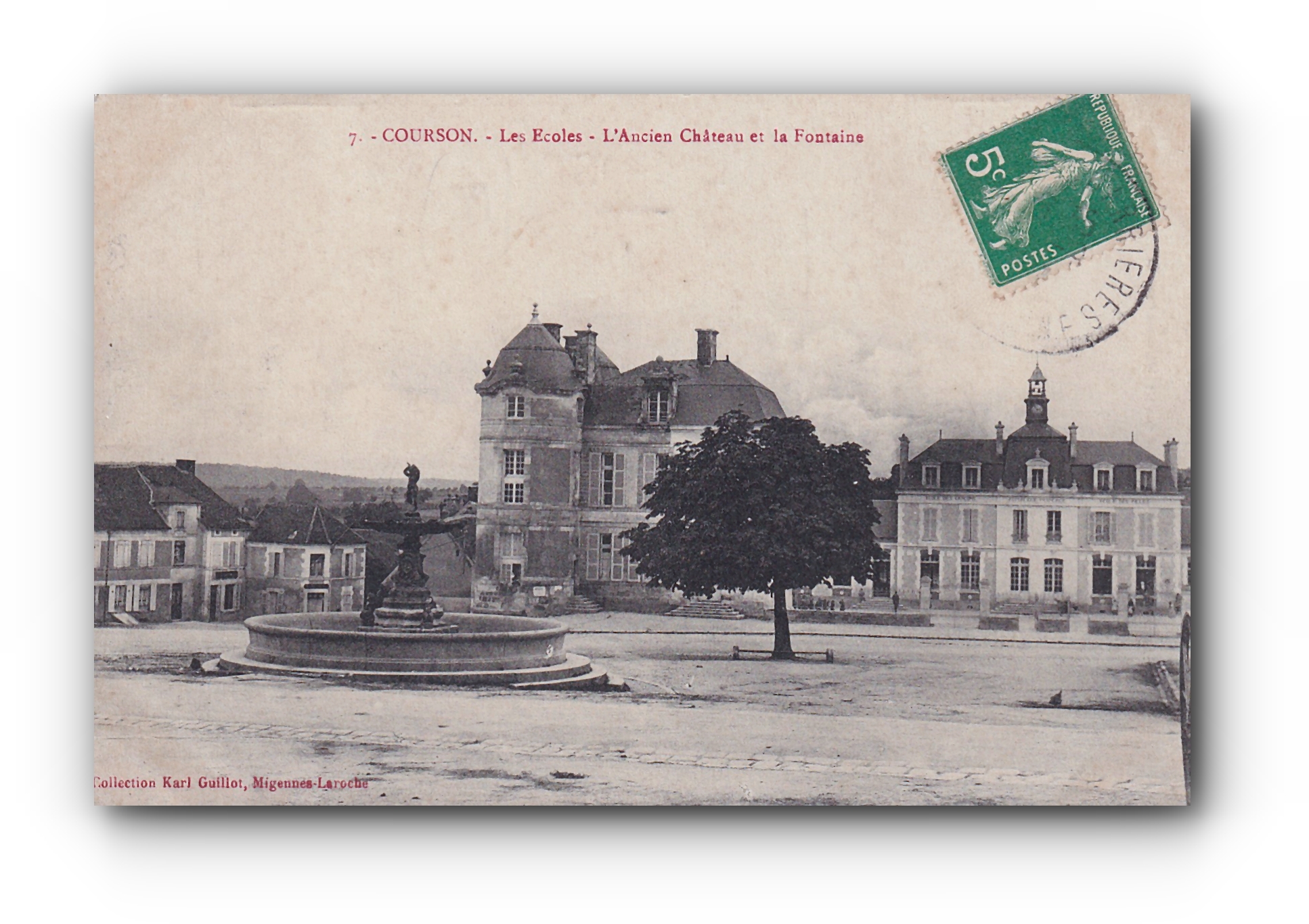 - Les Écoles - L'Ancien Château et la Fontaine - COURSON  - Essonne  - 19.09.1913 -