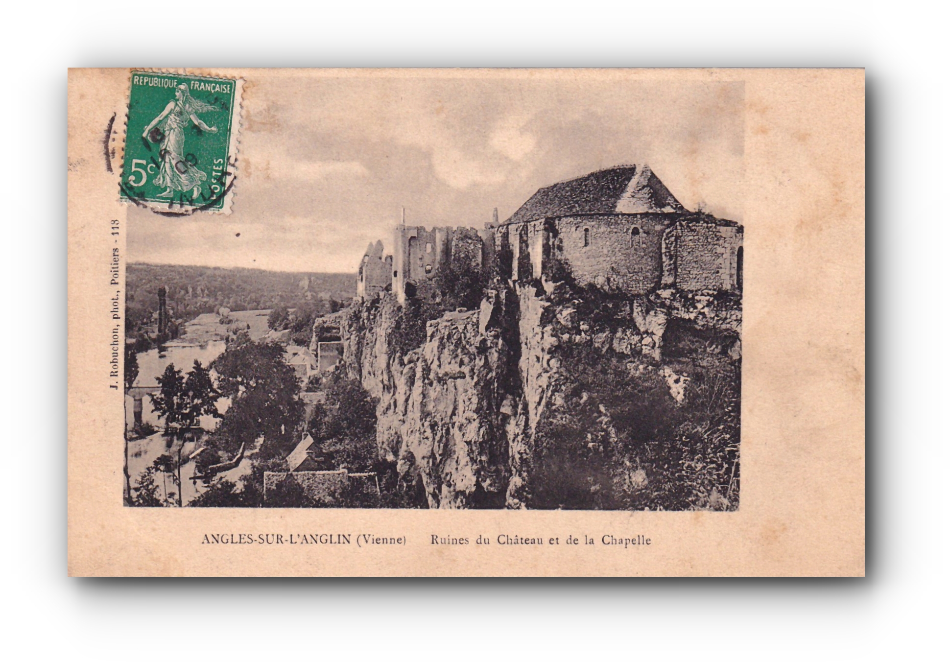 - Ruines du Château et de la Chapelle - ANGLES - SUR - L'ANGLIN - 16.03.1909 -