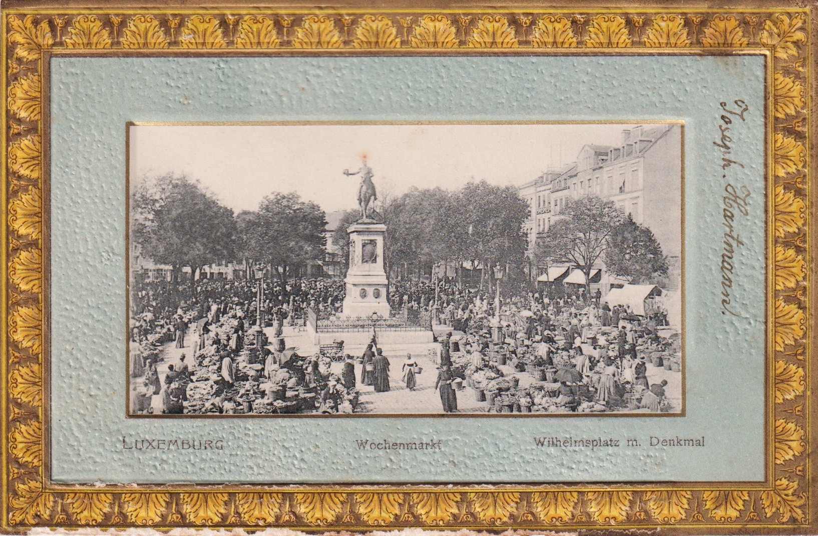 - Wochenmarkt - Wilhelmsplatz mit Denkmal - 04.09.1902 -