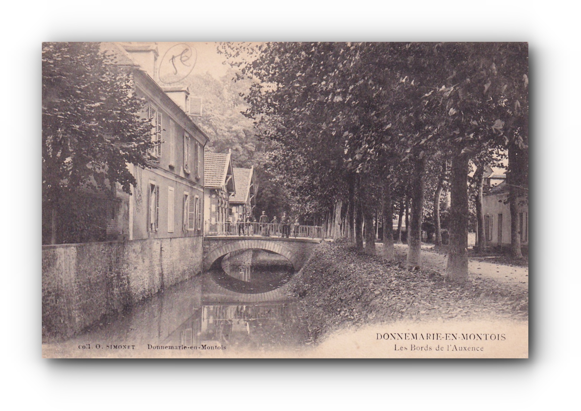 - Les Bords de l'Auxence - DONNEMARIE-EN-MONTOIS - Département Seine-et-Marne