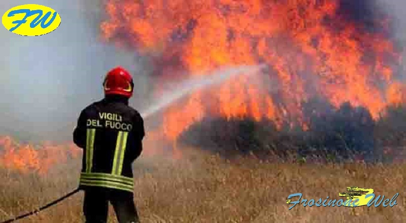 Un Fulmine Scatena L'Incendio