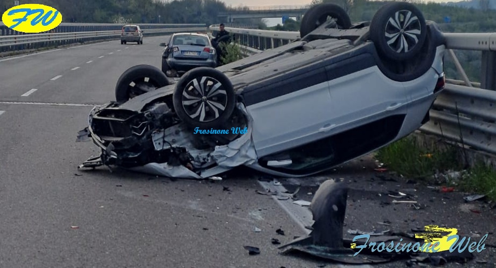 Scontro in Superstrada. Due Feriti