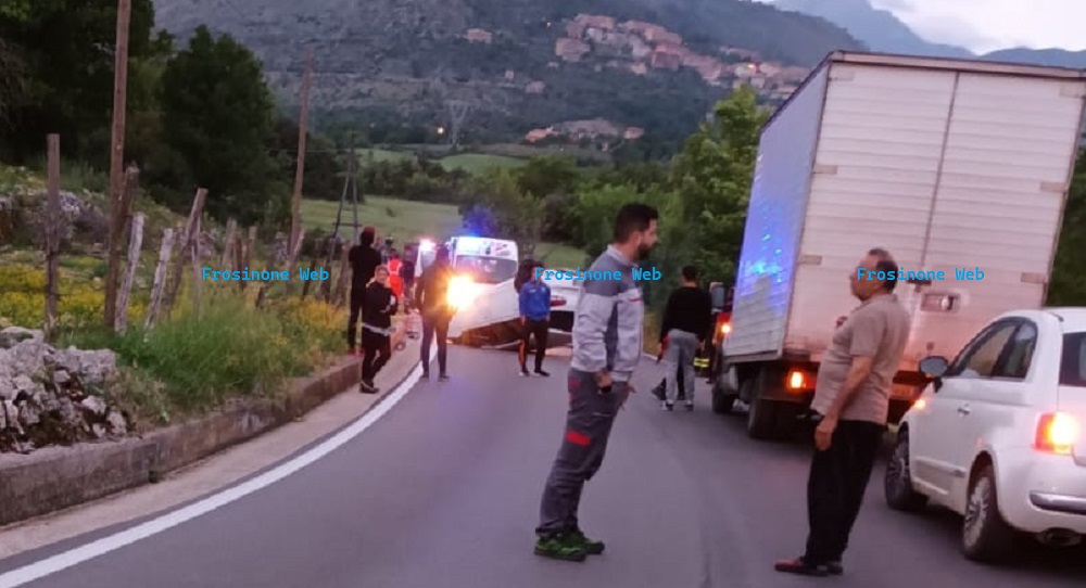 Frontale. Un Morto ed un Ferito Grave