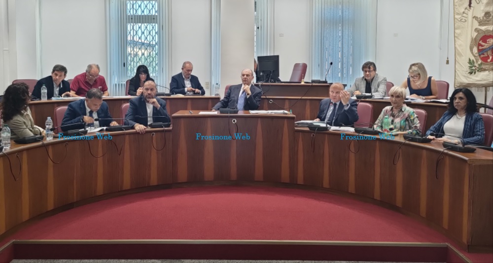 Frosinone. La Giunta Perde i Pezzi