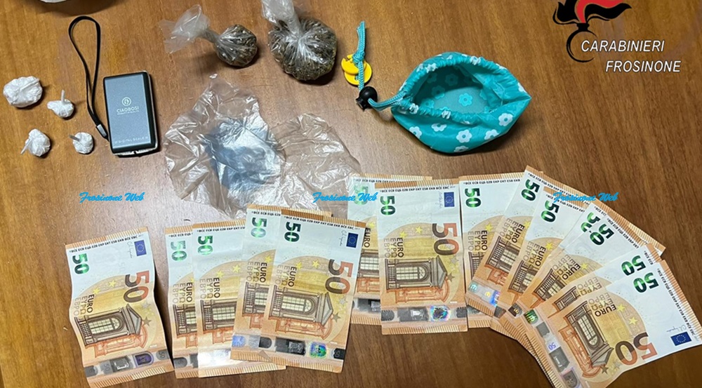 22enne Arrestato per Spaccio di Cocaina